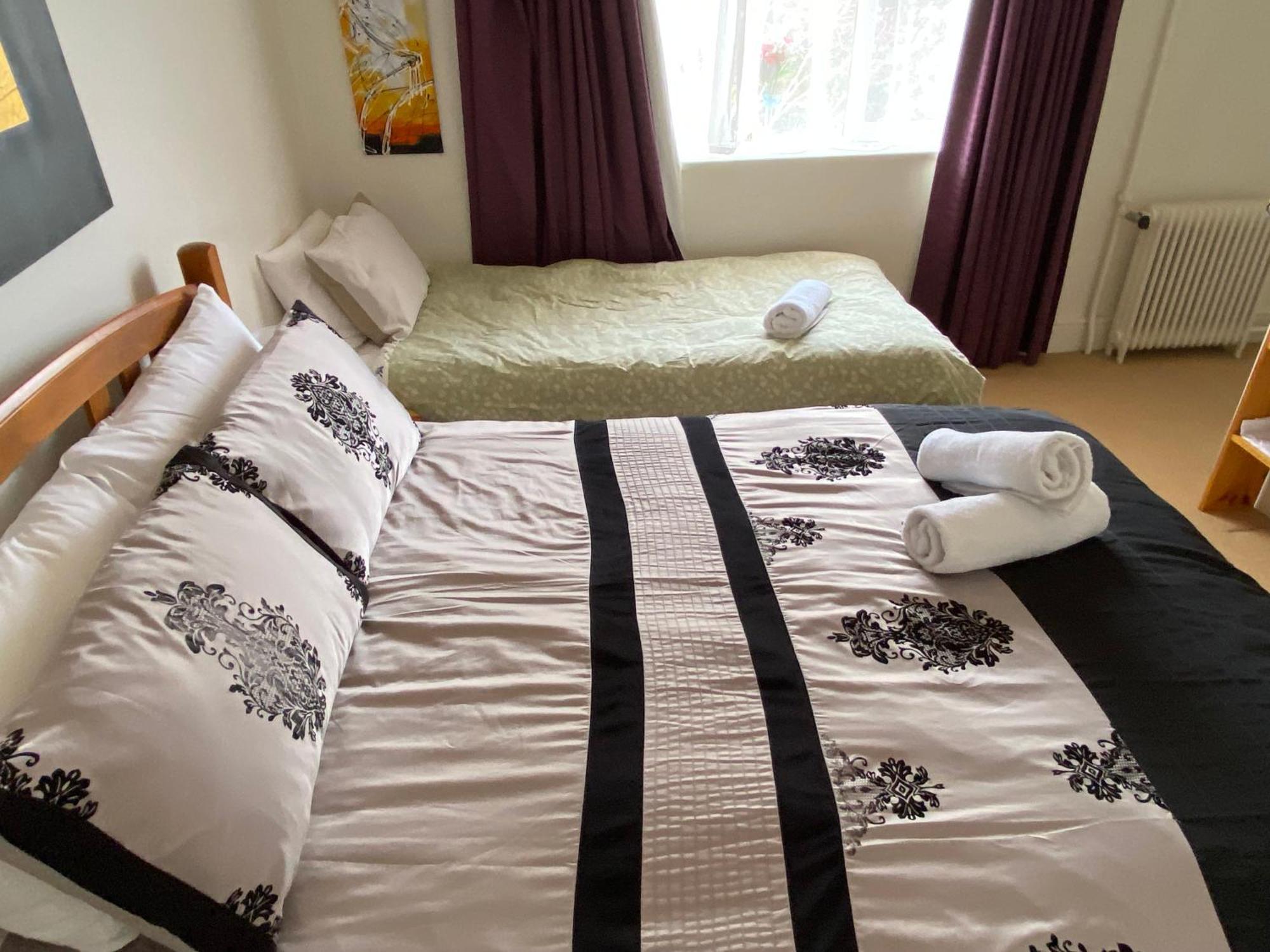 Ellstanmor Guesthouse كوما المظهر الخارجي الصورة